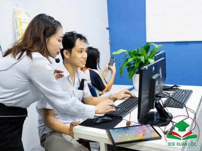 KHÓA DOANH NGHIỆP